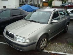 Grau Gebraucht 2008 Skoda Octavia Tour Kombi | 4.390 € (Teuer)
