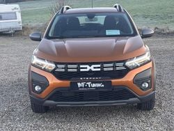 Orange Gebraucht 2023 Dacia Sandero Expression SUV | 15.499 € (Guter Preis)