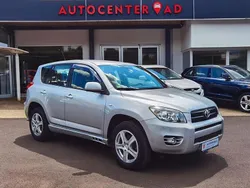 Silber Gebraucht 2009 Toyota RAV4 Sol SUV | 9.390 € (Fairer Preis)