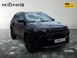 Solid black (schwarz) Gebraucht 2022 Jeep Compass SUV | 32.499 € (Teuer)