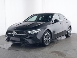 Schwarz metalliclack kosmosschwarz Gebraucht 2023 Mercedes A180 Progressive Limousine | 29.490 € (Fairer Preis)