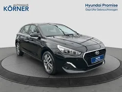 Schwarz Gebraucht 2018 Hyundai i30 Trend Limousine | 15.900 € (Fairer Preis)