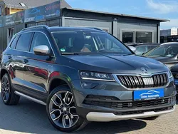 Grau Gebraucht 2018 Skoda Karoq Scout 4x4 SUV | 19.990 € (Teuer)
