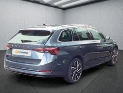 Grau Gebraucht 2021 Skoda Octavia Kombi | 21.549 € (Fairer Preis)