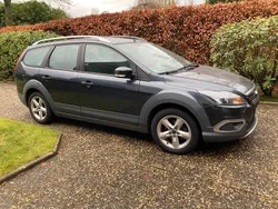 Grau Gebraucht 2010 Ford Focus Titanium Kombi | 4.400 € (Fairer Preis)