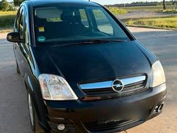 Schwarz Gebraucht 2009 Opel Meriva Van / Kleinbus | 1.500 € (Guter Preis)