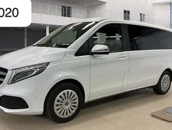 Weiß Gebraucht 2020 Mercedes V220 Van / Kleinbus | 34.950 € (Guter Preis)
