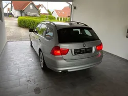 Silber Gebraucht 2009 BMW 320 Kombi | 12.200 €