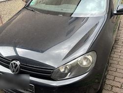Schwarz Gebraucht 2010 VW Golf VI Limousine | 4.500 € (Fairer Preis)