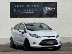 Weiß Gebraucht 2012 Ford Fiesta Champions Edition Kleinwagen | 4.990 € (Etwas zu teuer)