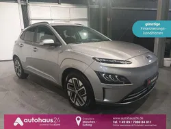 Silber Gebraucht 2022 Hyundai Kona Trend SUV | 21.550 € (Etwas zu teuer)
