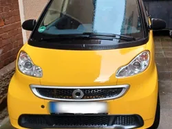 Gelb Gebraucht 2014 Smart ForTwo Coupé Coupé | 7.170 € (Etwas zu teuer)