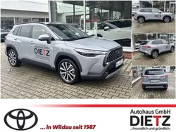 Cement grey Gebraucht 2025 Toyota Corolla Cross Lounge SUV | 40.990 € (Etwas zu teuer)