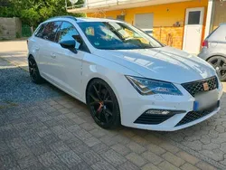 Weiß Gebraucht 2019 Cupra Leon Kombi | 23.490 € (Fairer Preis)