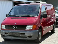 Rot Gebraucht 1998 Mercedes Vito Van / Kleinbus | 4.999 €