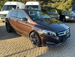 Braun Gebraucht 2015 Mercedes 200 Limousine | 10.999 €