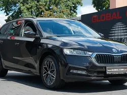 Black magic perleffekt (metallic) Gebraucht 2022 Skoda Octavia Clever Kombi | 17.885 € (Guter Preis)
