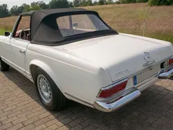 Weiß Gebraucht 1965 Mercedes W113 Cabrio | 198.000 €