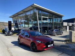 Rot Gebraucht 2023 Mazda 2 Homura-Line Kleinwagen | 19.750 € (Etwas zu teuer)