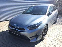 Grau Neu 2025 Kia Ceed Sportswagon Kombi | 25.990 € (Fairer Preis)
