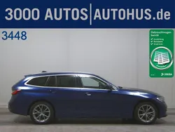 Blau Gebraucht 2020 BMW 320 Sport Line Kombi | 19.480 € (Superpreis)