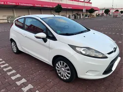 Weiß Gebraucht 2011 Ford Fiesta Trend Kleinwagen | 3.150 € (Guter Preis)