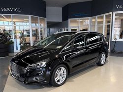 Schwarz Gebraucht 2018 Ford S-MAX Titanium Van / Kleinbus | 21.980 € (Teuer)