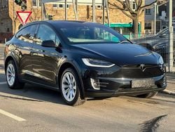 Schwarz (metallic) Gebraucht 2017 Tesla Model X Performance SUV | 28.800 € (Superpreis)