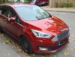 Rot Gebraucht 2015 Ford Grand C-Max Van / Kleinbus | 7.500 € (Fairer Preis)