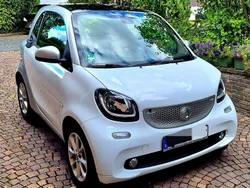 Weiß Gebraucht 2017 Smart ForTwo Coupé Passion Kleinwagen | 10.600 € (Guter Preis)