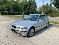Grau Gebraucht 2002 BMW 318 Compact Kleinwagen | 2.500 € (Fairer Preis)