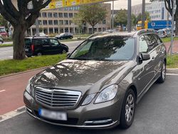 Beige Gebraucht 2012 Mercedes 220 Kombi | 6.500 €