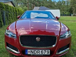 Rot Gebraucht 2017 Jaguar XF Prestige Limousine | 15.750 € (Guter Preis)