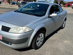 Grau Gebraucht 2005 Renault Mégane Cabriolet Dynamique Cabrio | 1.500 € (Guter Preis)