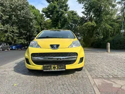 Jaune citrus Gebraucht 2008 Peugeot 107 Filou Kleinwagen | 1.400 € (Guter Preis)