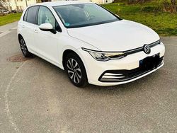 Weiß Gebraucht 2022 VW Golf VIII Active Limousine | 21.500 € (Fairer Preis)