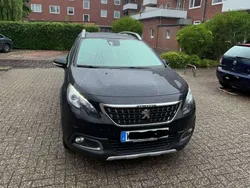 Schwarz Gebraucht 2018 Peugeot 2008 SUV | 13.999 € (Teuer)