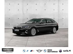 Black sapphire Gebraucht 2022 BMW 530 Luxury Line Kombi | 35.970 € (Fairer Preis)