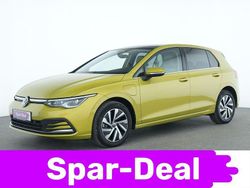 Gelb Gebraucht 2022 VW Golf Style Limousine | 24.194 € (Fairer Preis)