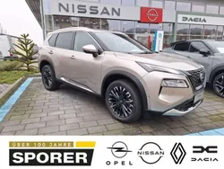 Silber (champagne silver metallic) Neu 2025 Nissan X-Trail Tekna+ SUV | 41.250 €