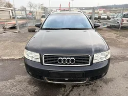 Schwarz Gebraucht 2003 Audi A4 Kombi | 990 € (Superpreis)