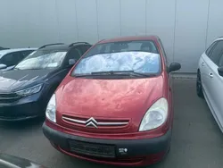 Rot Gebraucht 2006 Citroën Xsara Picasso Comfort Van / Kleinbus | 500 € (Guter Preis)