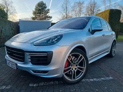Grau Gebraucht 2016 Porsche Cayenne GTS Sport SUV | 39.990 € (Fairer Preis)