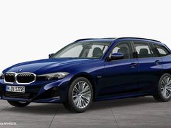 Blau Gebraucht 2022 BMW 330e Sport Line Kombi | 31.680 € (Guter Preis)