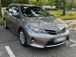 Braun Gebraucht 2014 Toyota Auris Touring Sports Kombi | 12.450 € (Fairer Preis)