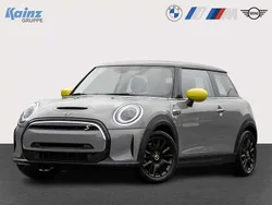 Moonwalk grey Gebraucht 2022 Mini Cooper SE Classic Kleinwagen | 17.890 € (Fairer Preis)