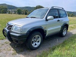 Silber Gebraucht 2005 Suzuki Grand Vitara SUV | 5.500 € (Guter Preis)