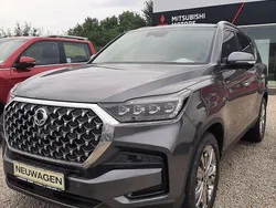 Grau Neu 2025 Ssangyong Rexton SUV | 46.690 €