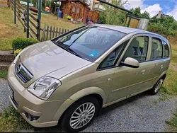 Gold Gebraucht 2007 Opel Meriva Van / Kleinbus | 3.000 € (Etwas zu teuer)