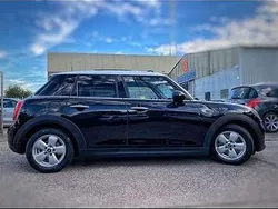 Schwarz Gebraucht 2016 Mini ONE Kleinwagen | 9.000 €